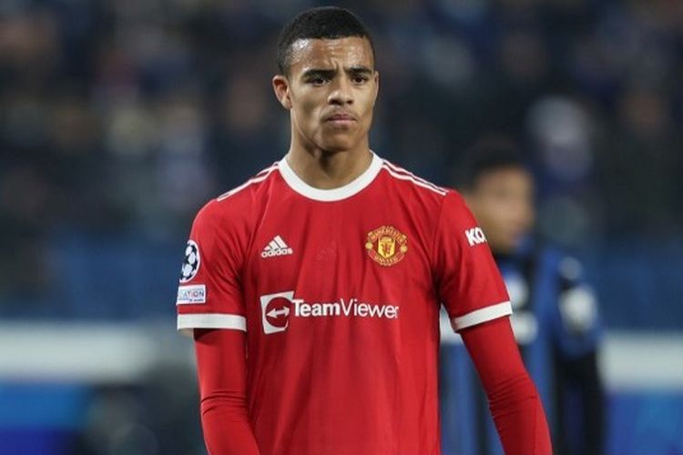 Mason Greenwood saat membela Man United dalam pertandingan melawan Atalanta di Liga Champions pada 2 November 2021. Terkini, Erik ten Hag telah berkomunikasi dengan Greenwood seusai dakwaan penganiayaan dan pemerkosaan sang pemain dihentikan. (Photo by Francesco Scaccianoce/LiveMedia/NurPhoto) (Photo by Francesco Scaccianoce / NurPhoto / NurPhoto via AFP)