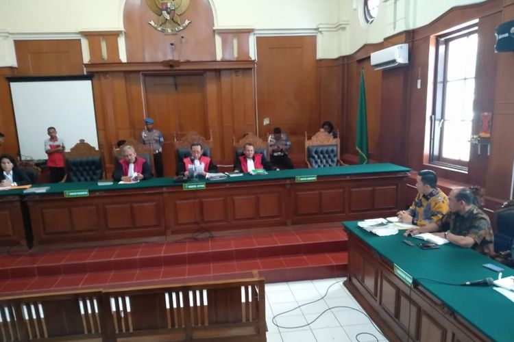 Sidang putusan PKPU PT Merpati Airlines di Pengadilan Negeri Surabaya, Rabu (14/11/2018)