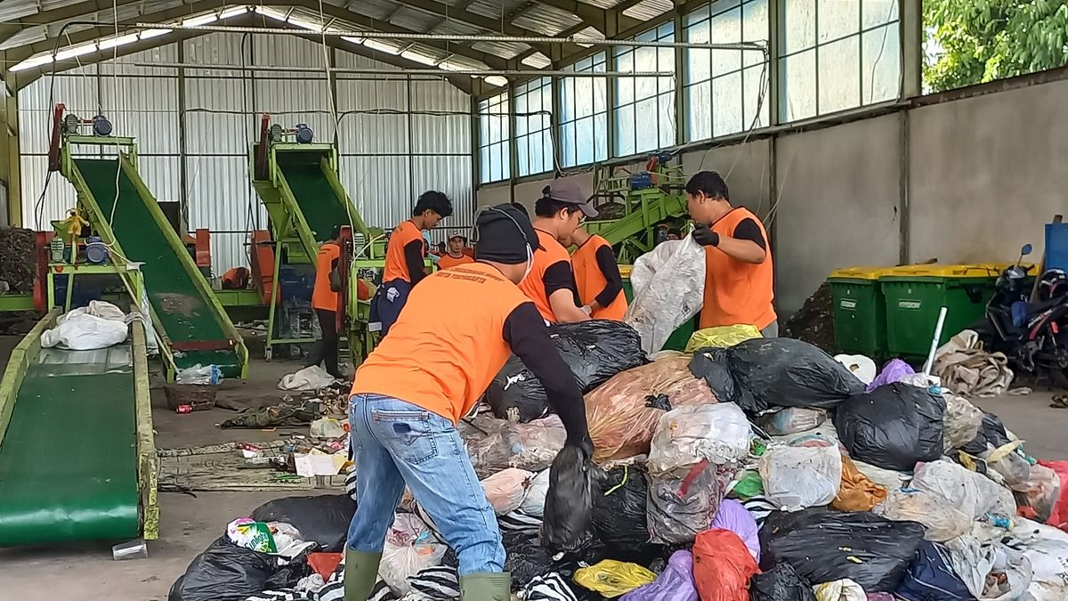 Viral, Video Warga Keluhkan Bau Sampah di TPST 3R Kranon Yogyakarta