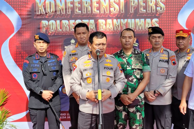 Kapolda Jateng Irjen Ahmad Luthfi usai pengukuhan tim patroli Presisi Reaksi Cepat Polresta Banyumas, Selasa (21/3/2023).