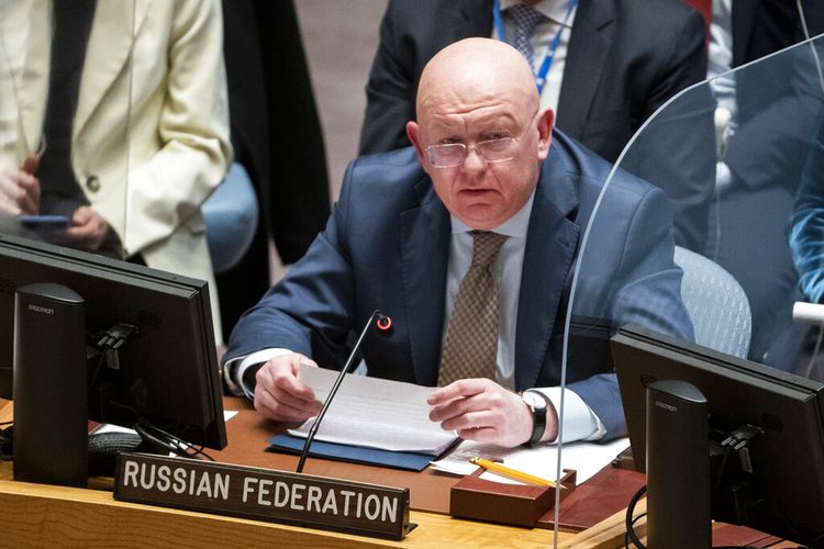 Vassily Nebenzia, perwakilan tetap Rusia untuk PBB, berbicara dalam pertemuan Dewan Keamanan PBB, Selasa, 29 Maret 2022, di markas besar PBB. 