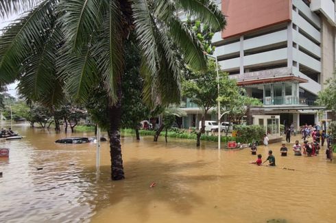 Banjir di Jalan Raya Kemang, Hotel dan Restoran Mewah Ikut Terendam