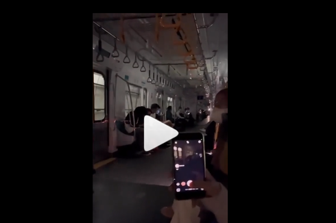 Video Viral Kereta MRT Gangguan, Berhenti Mendadak hingga Lampu Padam
