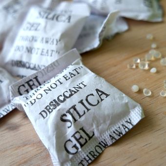 Ilustrasi silica gel. 