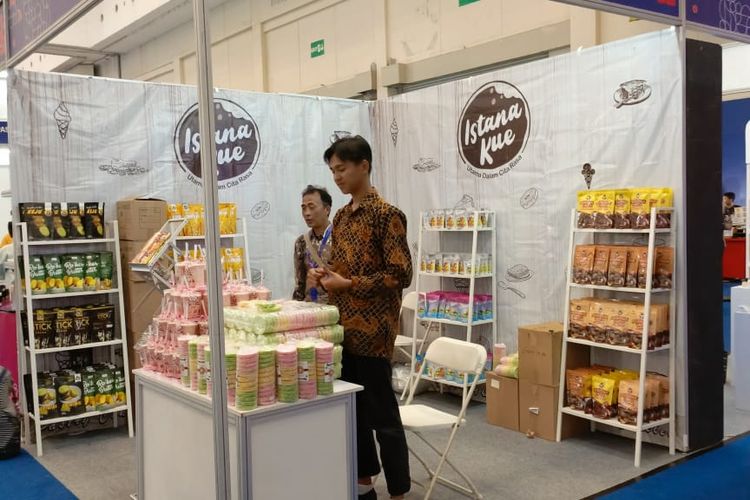 Stand booth Istana kue pada acara Indonesia SMEs Summit & Expo 2023