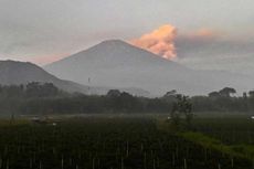 Warga Diimbau Tak Mendekat dalam Radius 1,5 Km dari Kawah Rinjani 