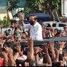 Saat Jokowi Minta Kumpulan Massa Ditindak, tapi Justru Disambut Kerumunan Kala Kunker ke NTT…