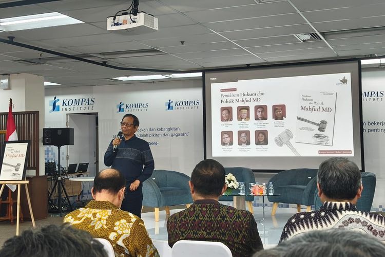 Dadan Dicopot dari Kepala BGN, Mahfud MD: Prabowo Mulai Responsif, Orang Protes sejak Lama