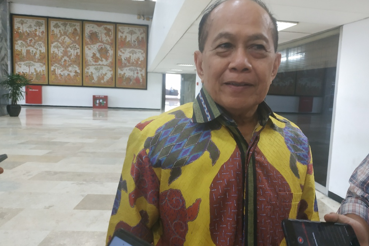 Wakil Ketua Umum Partai Demokrat Syarief Hasan di Kompleks Parlemen, Senayan, Jakarta, Jumat (20/12/2019).