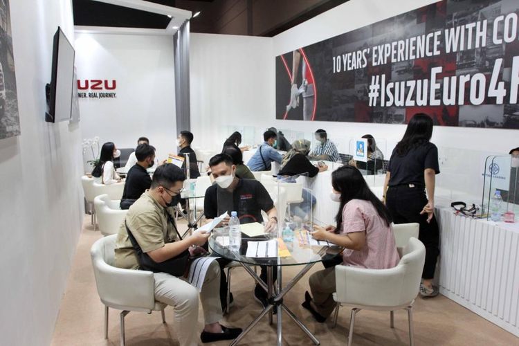Isuzu torehkan pencapaian penjualan positif selama pameran JAW 2022