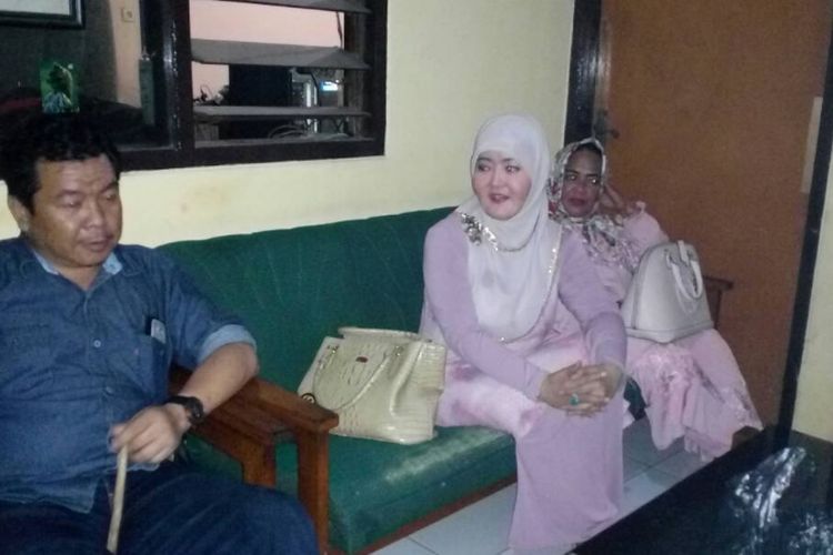 Rani Permata Diky Chandra saat bersilaturahmi dengan Ketua PWI Garut di Kantor PWI Garut di Jalan Pembangunan Selasa (13/06/2017)