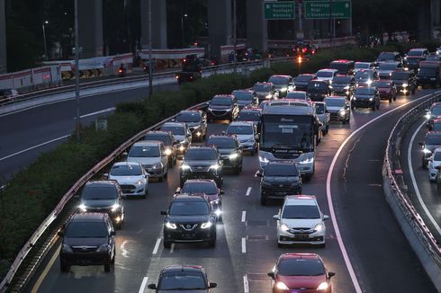 Libur Panjang Berakhir, Ratusan Ribu Kendaraan Kembali ke Jabotabek