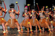 apa bahasa inggris hidung Tari Falabea dari Papua: Properti, Pola Lantai, dan Gerakannya