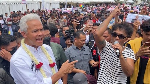 Jaga Kandang Banteng, Ganjar Singgung Paslon Lain yang Suka Kunjungi Jateng