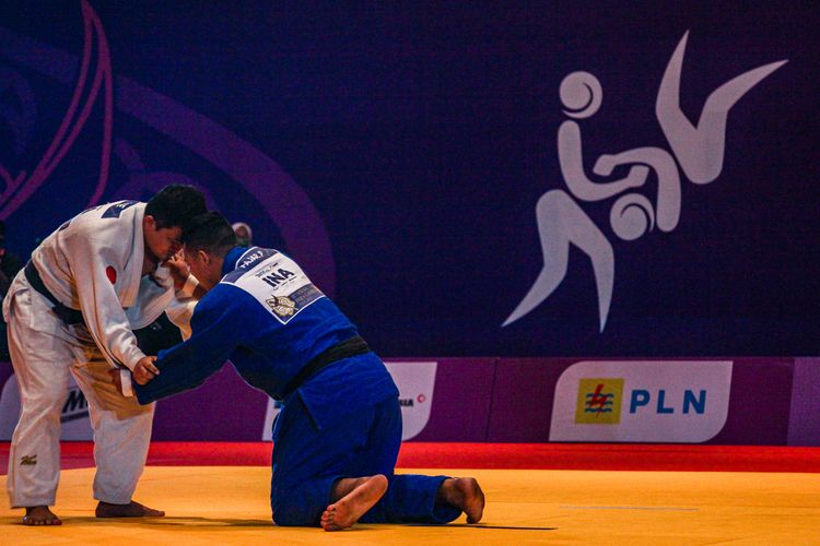 Ilustrasi pertandingan blind judo pada ajang ASEAN Para Games 2022.
