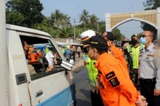 Akal-akalan Pemudik di Cianjur, Naik Angkot biar Tak Kena Sekat