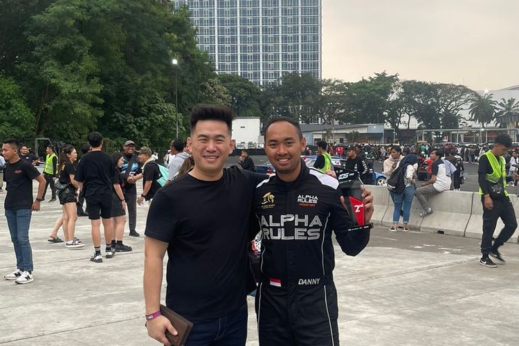 Tiga dari empat drifter Alpha Rules sukses naik podium di dua kelas berbeda dalam putaran kedua IDS 2023 di Sirkuit J99Maxx, Karawaci, Tangerang.