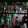 DKK Salurkan Donasi untuk Buruh Gendong Pasar Yogyakarta, 