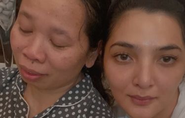 Ashanty dan pengasuh anak-anaknya, Suwarsih atau Suteng.
