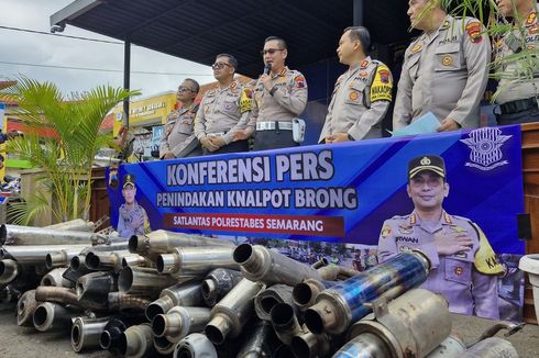 Polisi Musnahkan Ratusan Knalpot Brong