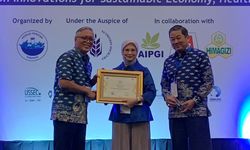 Danone Diganjar Empat Kategori Terbaik 'Peduli Gizi Awards 2023'