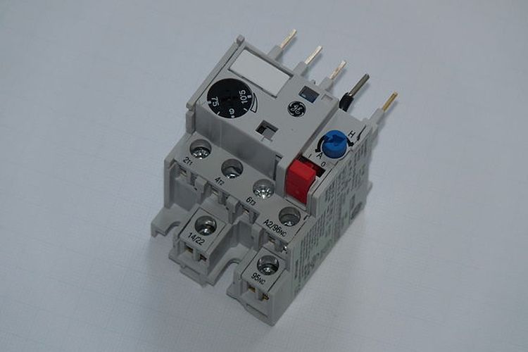 GE overload thermal relay