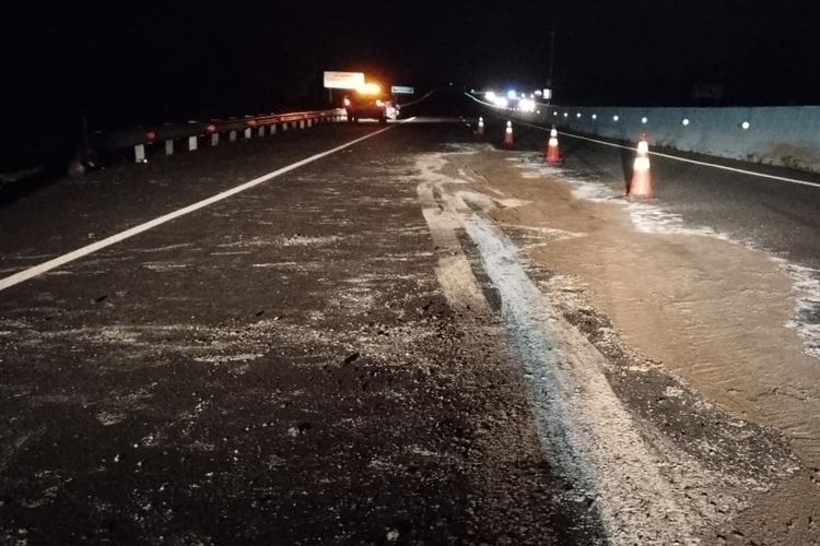 Tol Cisumdawu Retak, Lalu Lintas Tetap Aman Terkendali