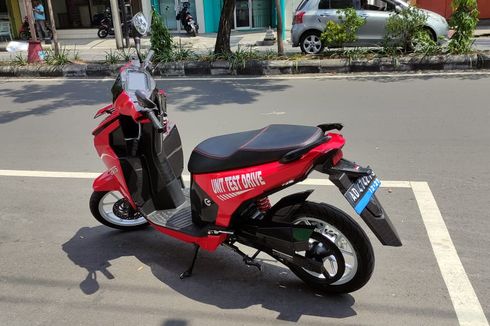 Warga Solo Bisa Jajal Motor Listrik Gesits