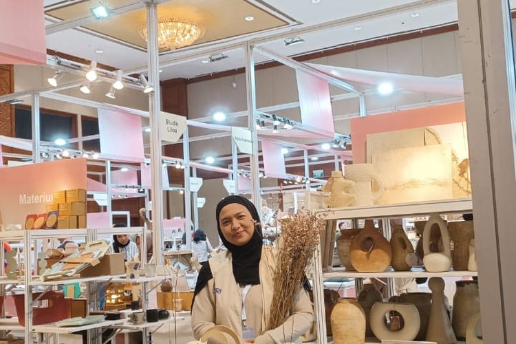 Khoirunisa Prawita Sari, Founder Kayahutan