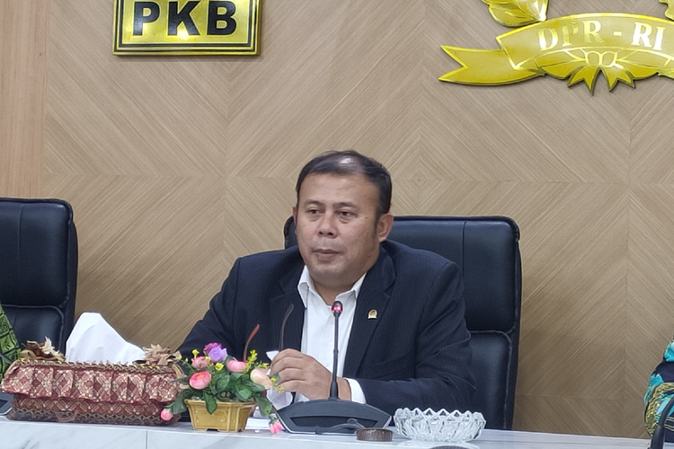 Ketua Fraksi PKB Cucun Ahmad Syamsurijal di ruang Fraksi PKB DPR, Kompleks Parlemen Senayan, Jakarta, Kamis (16/12/2021).