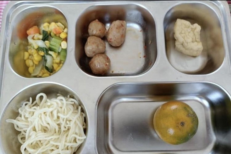 Ompreng Diminta Harus Kosong, Siswa Lampung 