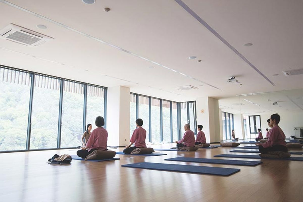 Suasana meditasi di Healience Seonmaeul (Desa Zen).