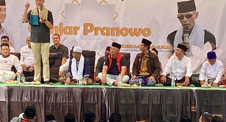 Hadiri "Istigasah Kemenangan" di Lampung, Ganjar Dititipi UU Ponpes