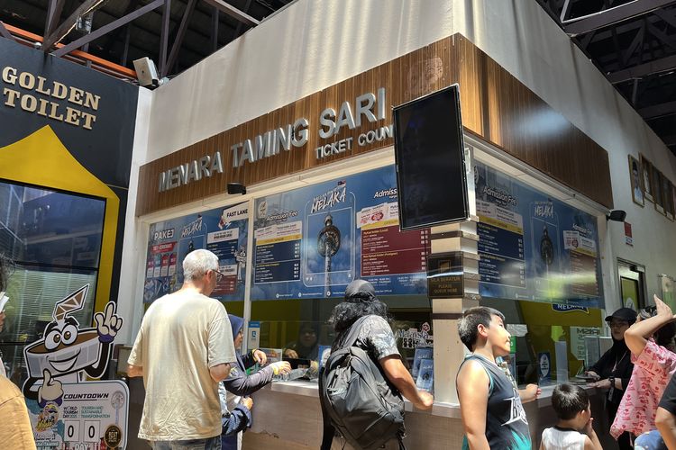 Loket tiket Menara Taming Sari, Melaka, Sabtu (4/10/2025). 