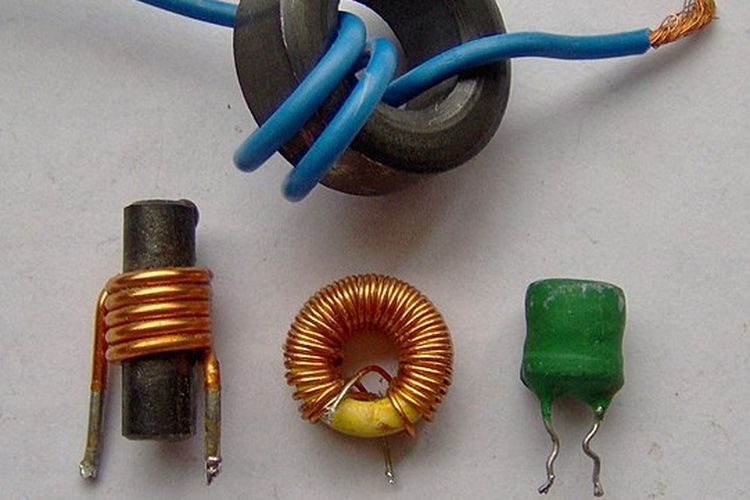 komponen elektronik - jenis induktor kecil