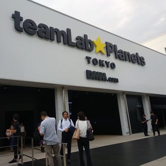 Temlab Imajinasi Tanpa Batas di Teamlab Planets Tokyo, Bikin Terhipnotis!