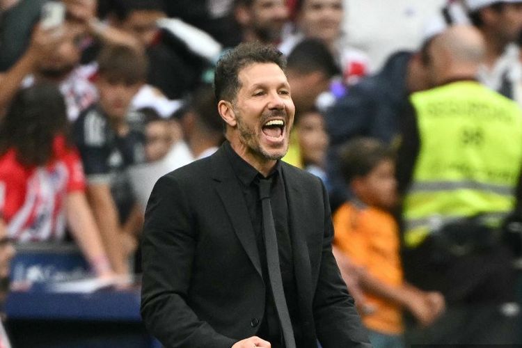 Pelatih Atletico Madrid, Diego Simeone, mengutarakan alasan ia sangat emosional dalam merayakan gol pada laga Derbi Madrid kontra Real Madrid, Sabtu (27/9/2025).