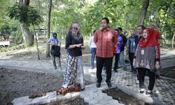 Yuk...Kunjungi Pasar Digital di Tengah Hutan Kota Semarang!