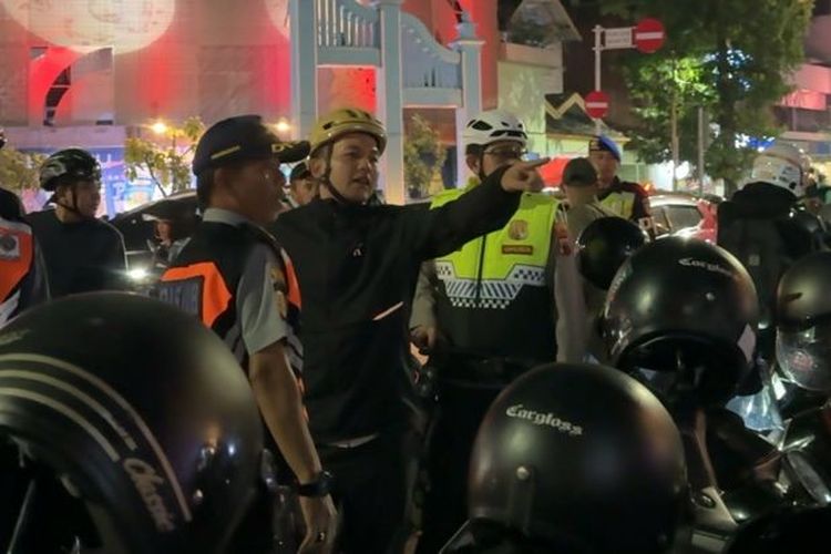 Wali Kota Solo Respati Temukan Oknum Jukir Nakal Saat Patroli Gabungan: Langsung Kita Sanksi