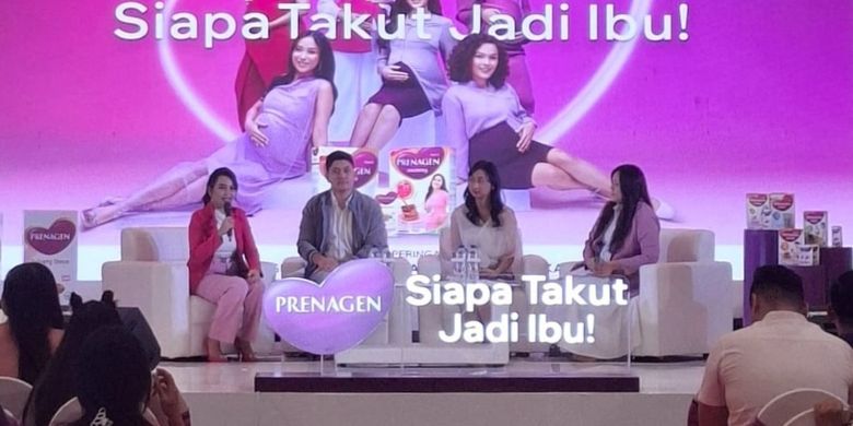 Talkshow tentang mempersiapkan kehamilan dalam acara Prenagen Mommy Society 2025 di Jakarta (12/9/2025).
