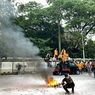 Asap Hitam dan Bau APAR Muncul di Tengah Demo Mahasiswa di Monas