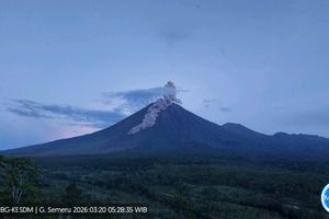 Erupsi Gunung Semeru, Awan Panas Meluncur 3,5 Km dan Asap Capai 1.000 Meter