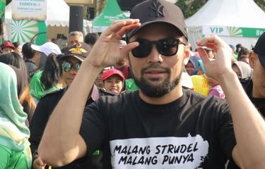 Artis peran Teuku Wisnu.