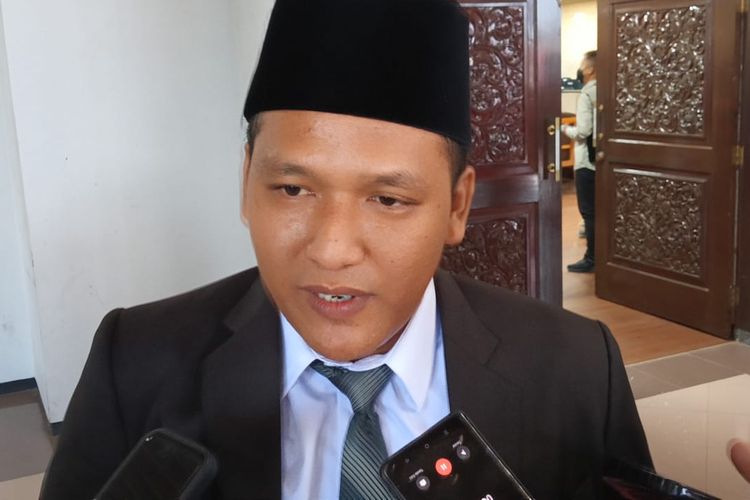 Pimpinan DPRD Jember sementara Fuad Akhsan 