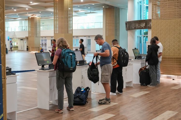 Suasana di Terminal Kedatangan Internasional Bandara I Gusti Ngurah Rai, Kabupaten Badung, Provinsi Bali, pada Sabtu (29/11/2025). /Dok. Humas Bandara Ngurah Rai