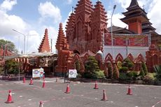 Pandemi Covid-19, Tak Ada Pohon Natal di Gereja Katedral Denpasar