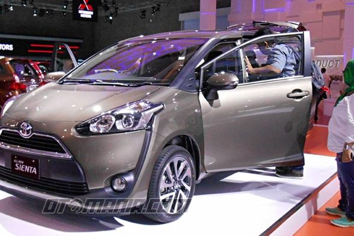 Toyota Sienta