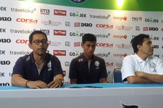 Kecewa atas Performa Tim, Aremania Minta Aji Santoso Mundur