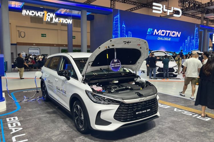 Persaingan Ketat Tiga Mobil PHEV Terlaris di GIIAS 2026 