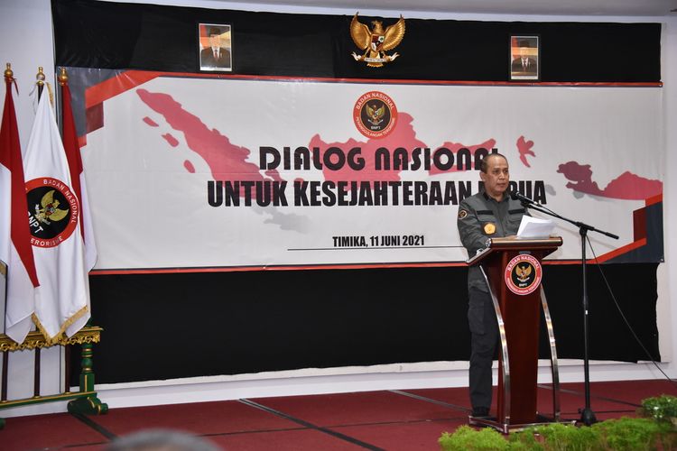Kepala BNPT, Komjen Pol. Dr. Boy Rafli Amar, M.H., memberikan arahan pada Dialog Nasional untuk Membangun Kesejahteraan Papua, di Hotel Horison Ultima Timika, Jumat (11/6/2021).